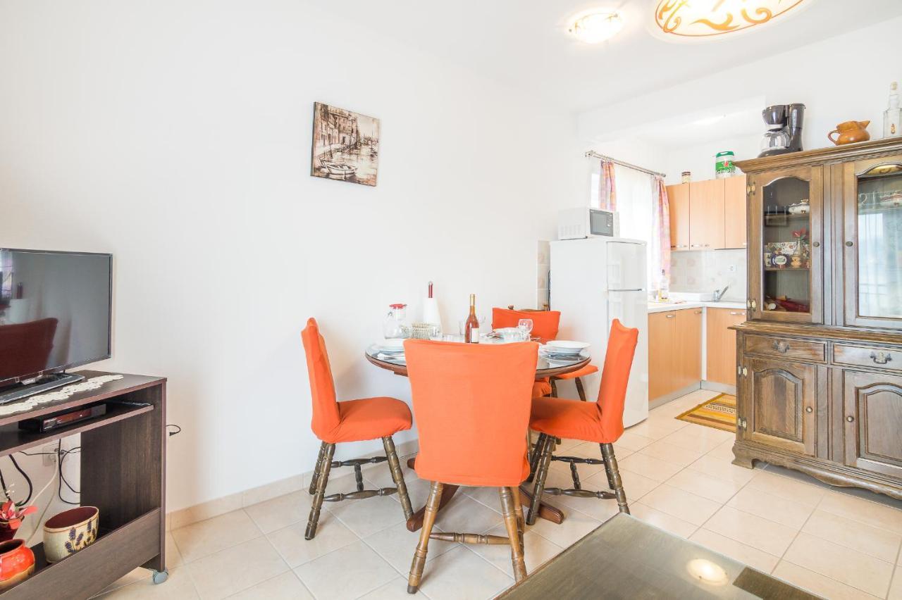 Cheap Apartment Tanja Трогир Екстериор снимка