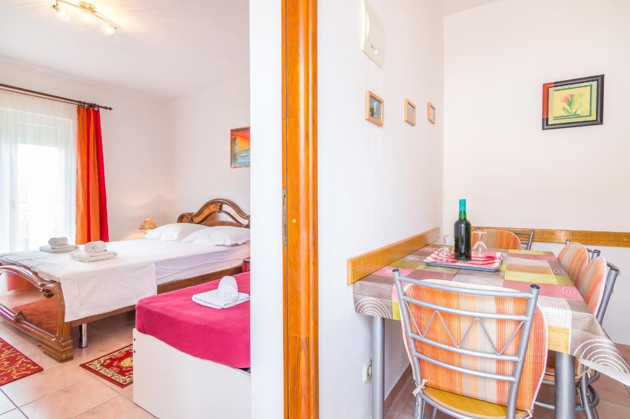 Cheap Apartment Tanja Трогир Екстериор снимка