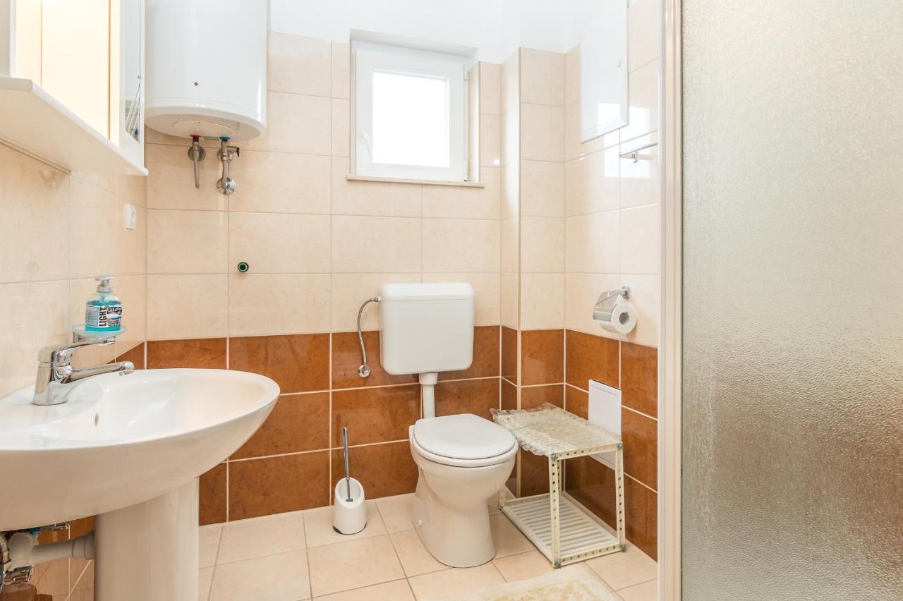 Cheap Apartment Tanja Трогир Екстериор снимка