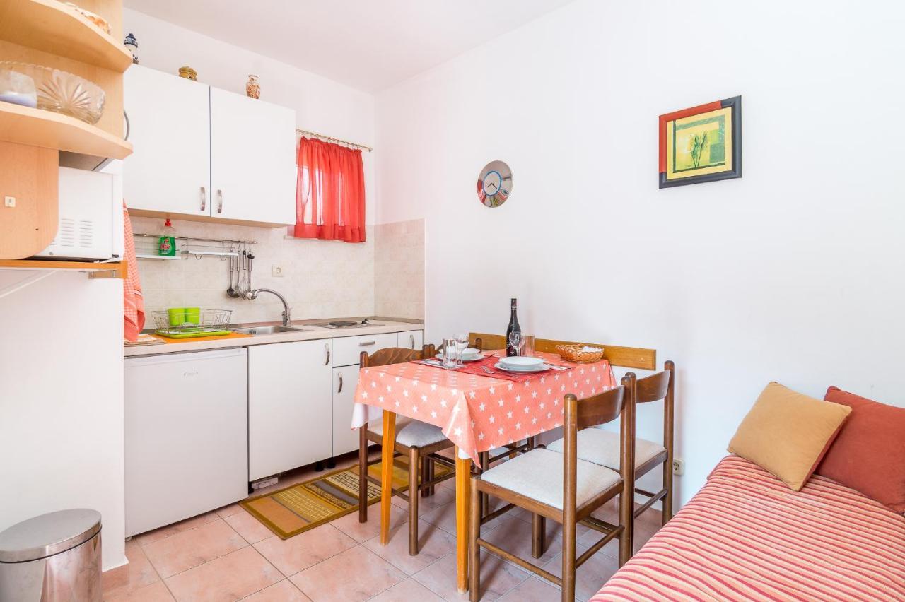 Cheap Apartment Tanja Трогир Екстериор снимка