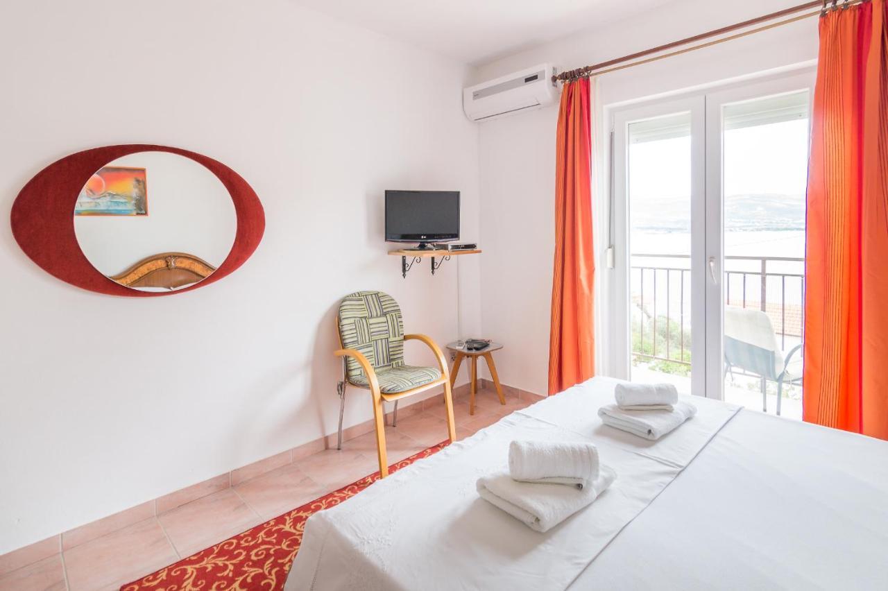 Cheap Apartment Tanja Трогир Екстериор снимка