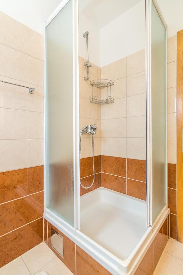Cheap Apartment Tanja Трогир Екстериор снимка