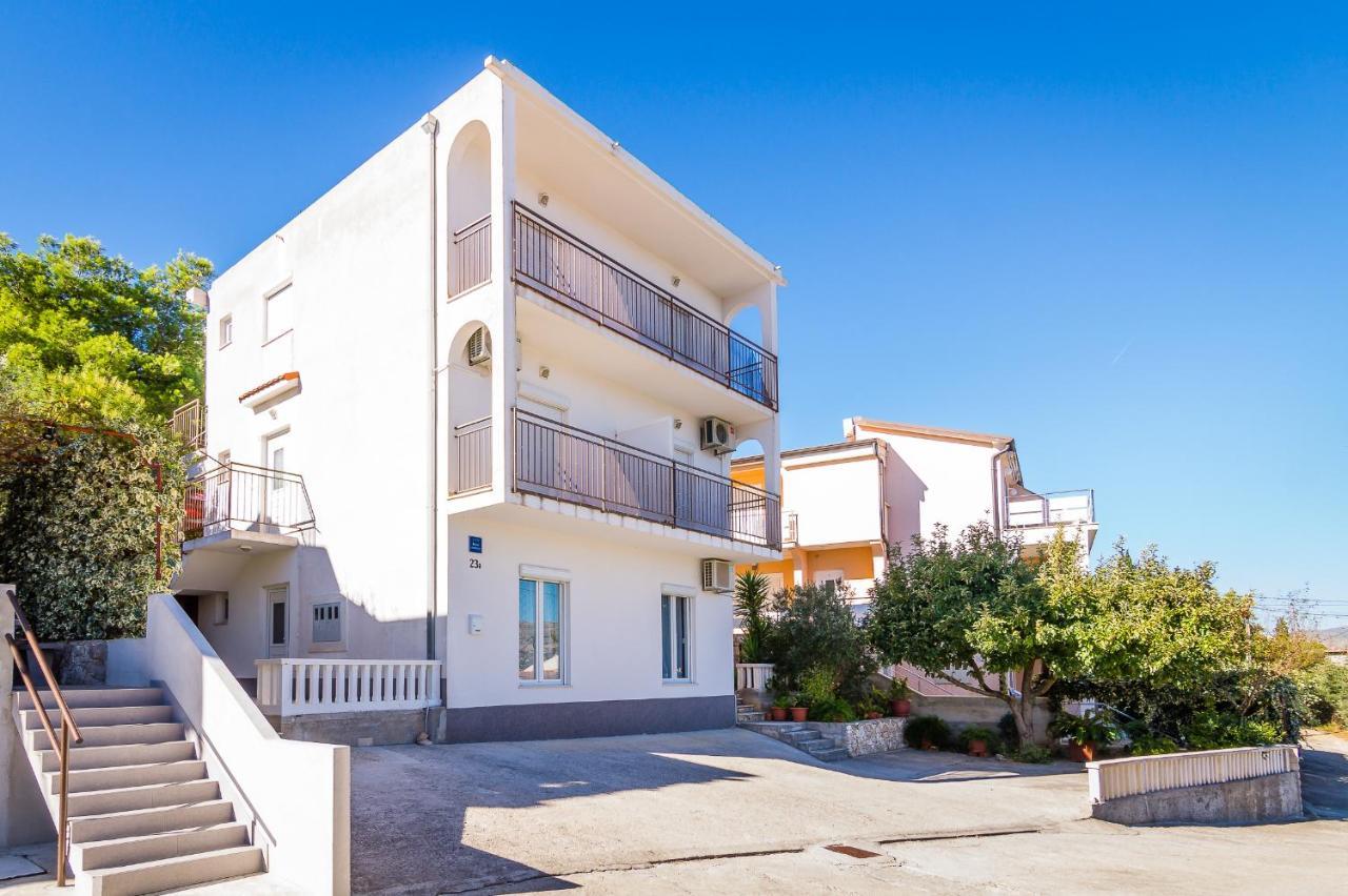 Cheap Apartment Tanja Трогир Екстериор снимка